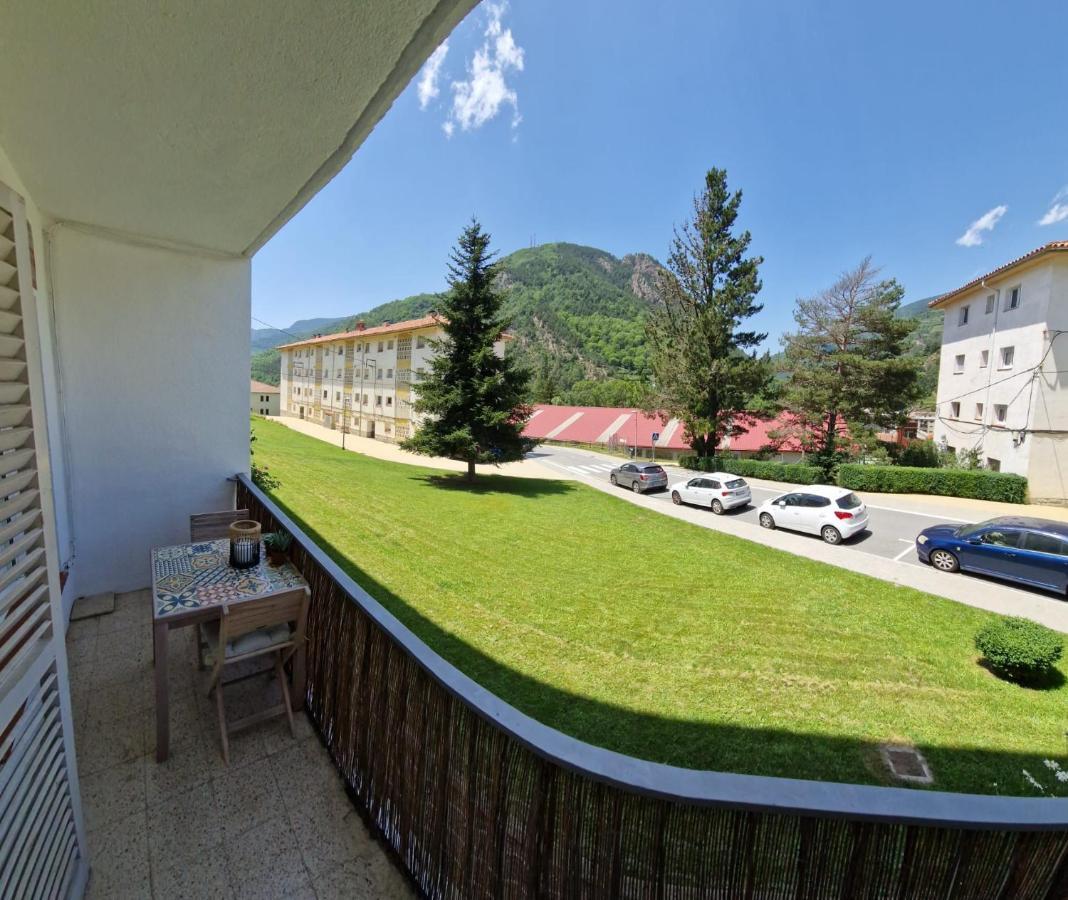 Apartamento Cremallera Ribes De Freser Exterior photo